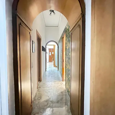 Mi Casa Tu Casa -